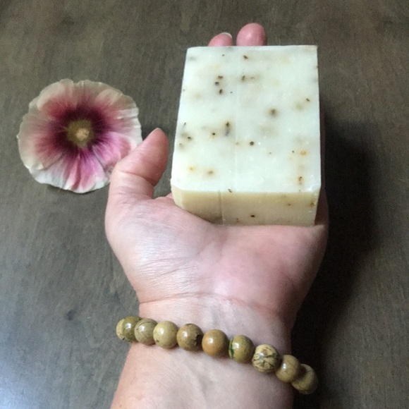 Organic PEPPERMINT CANDY cold press bar soap - Picture 6 of 8